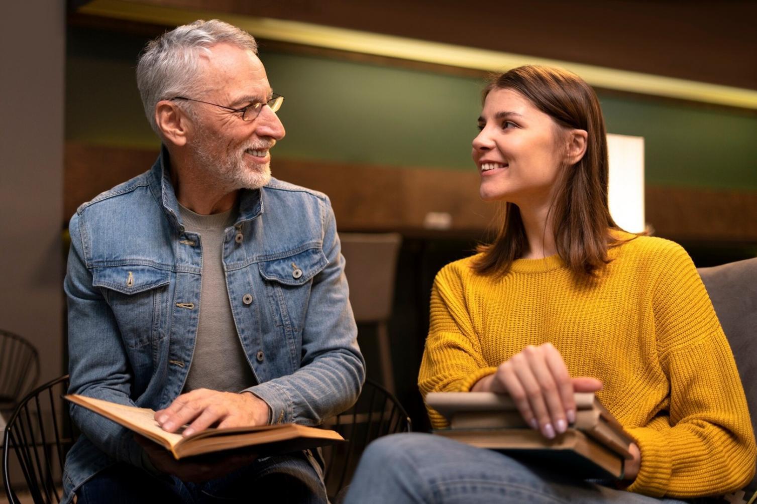 Equipa a trabalhar em análise financeira detalhada